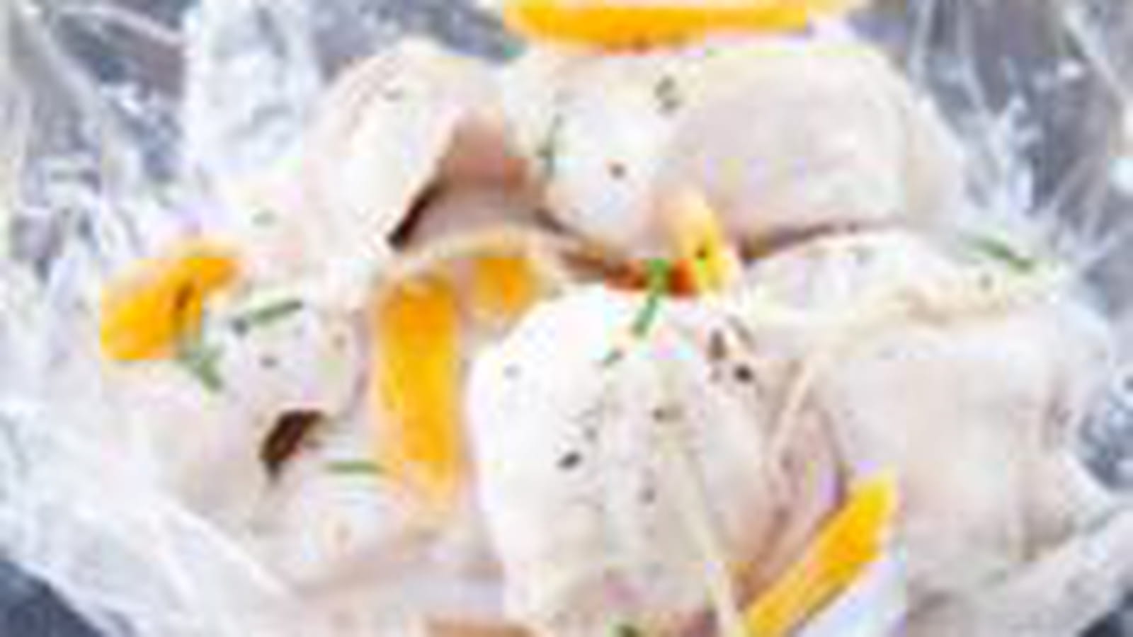 Papillote de cuisse de lapin, coco, gingembre et coriandre fraîche