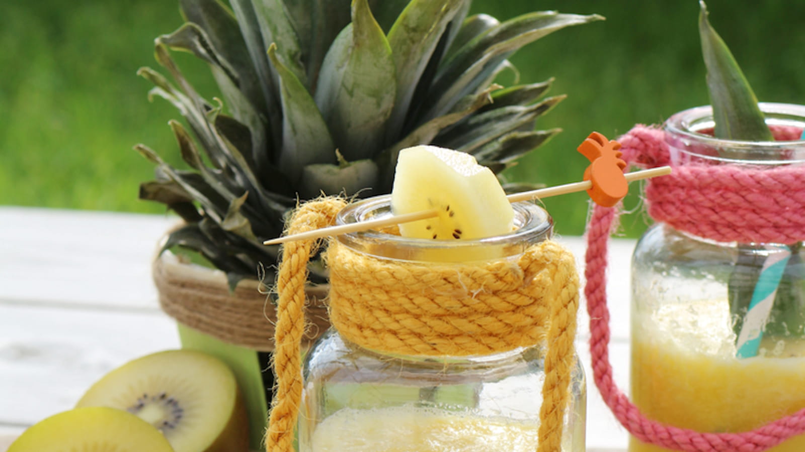 Jus de pommes, ananas et kiwi gold