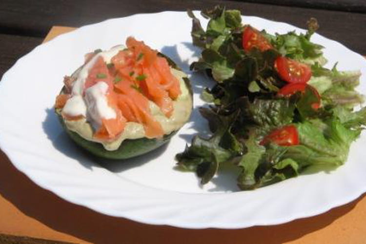Mousse d'avocat au saumon fumé (Entrée froide)