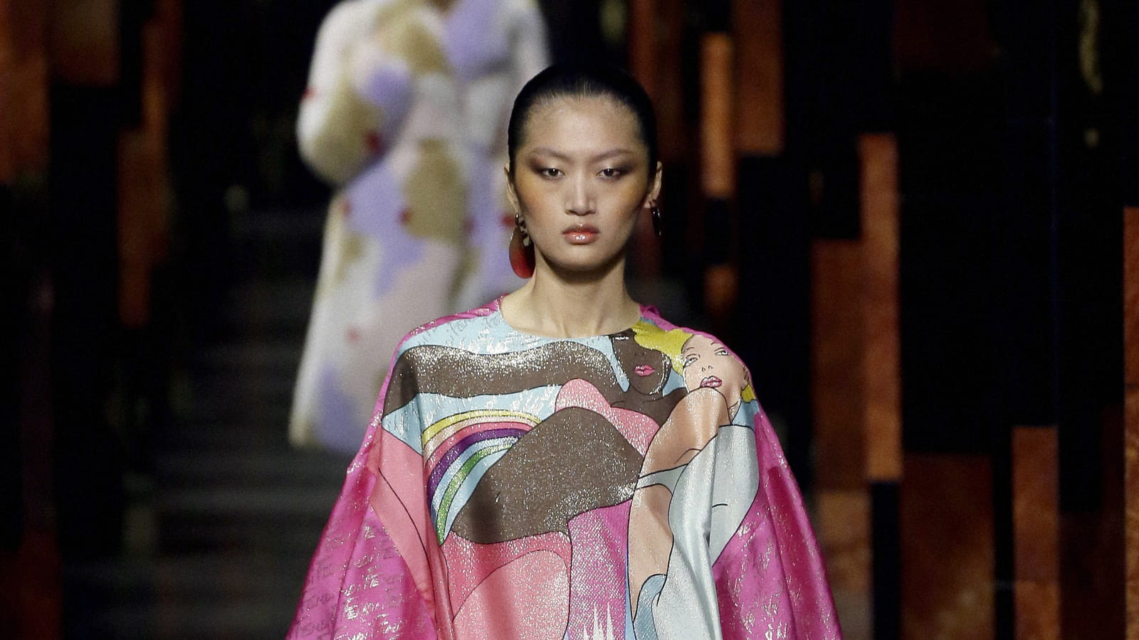 Look 37