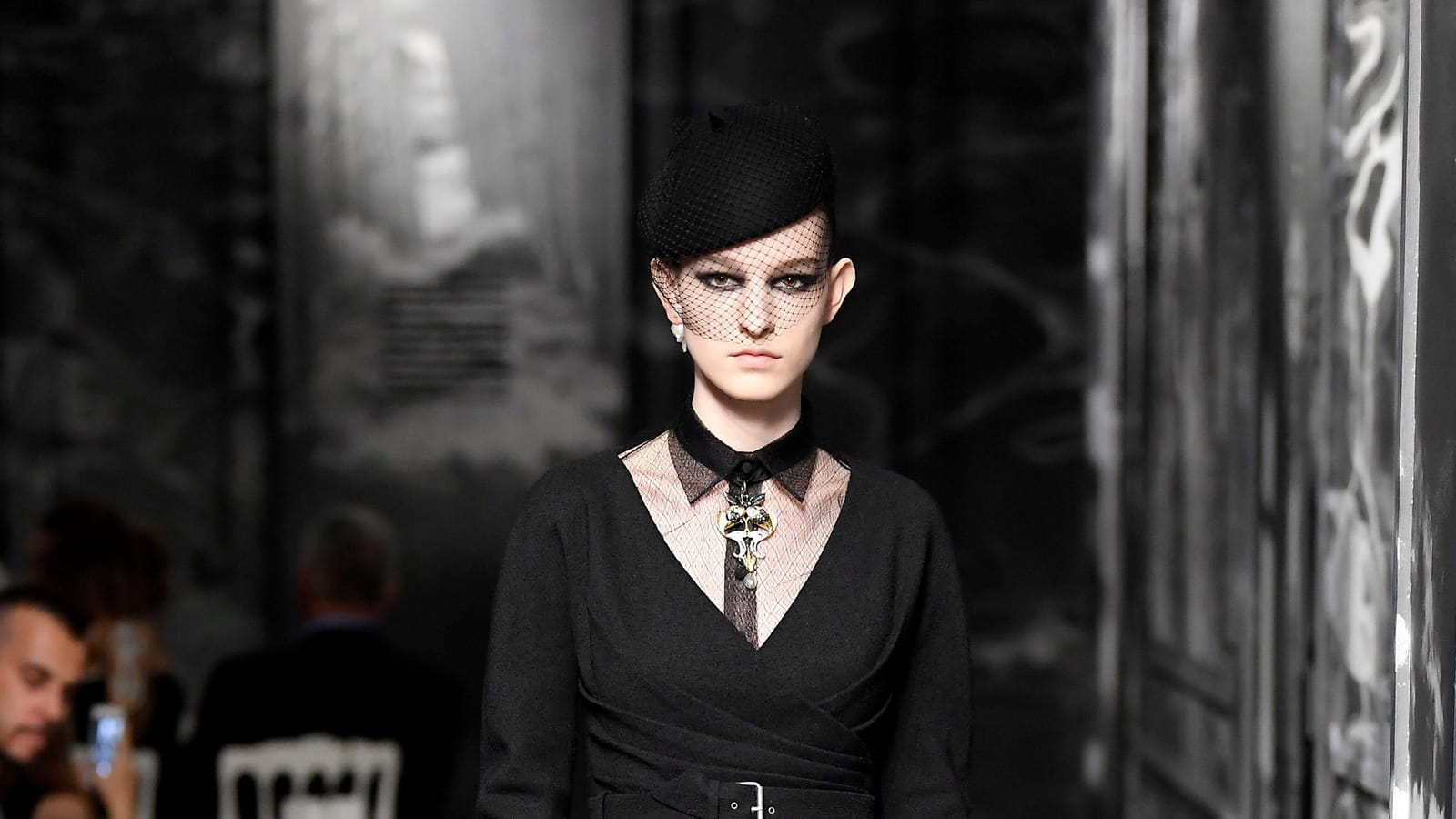 Look 19