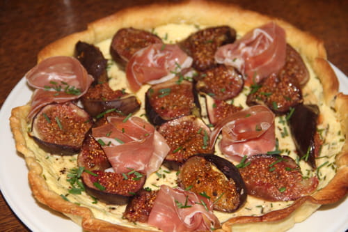 Tarte au chèvre et figues rôties au miel et balsamique