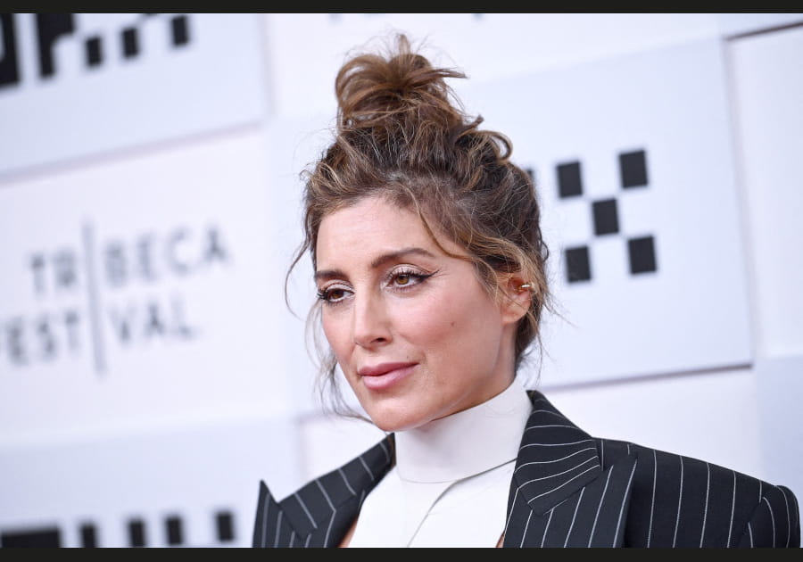Flop&nbsp;: le chignon trop d&eacute;coiff&eacute; de Jennifer Esposito