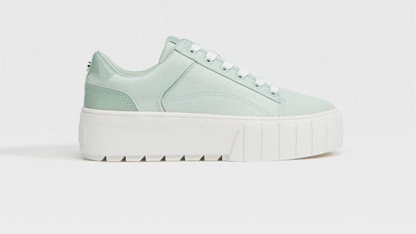 Baskets Stradivarius