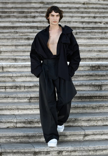 Look 17 du défilé Valentino