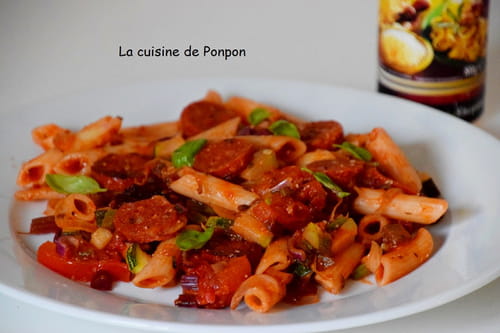 Pâtes Penne, chorizo, courgette et fanes de betteraves rouges
