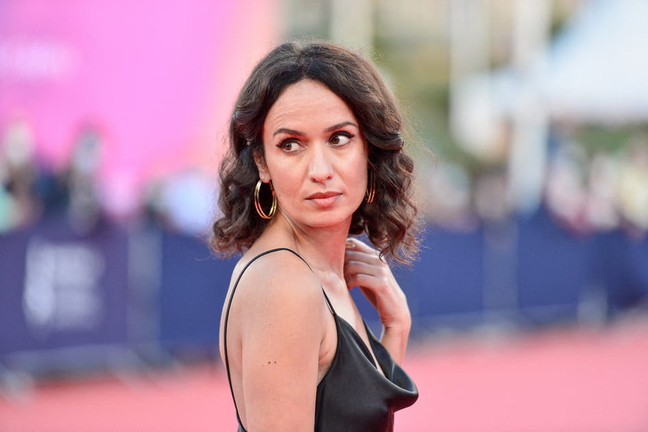 Top&nbsp;: Amelle Chahbi et son carr&eacute; boucl&eacute;