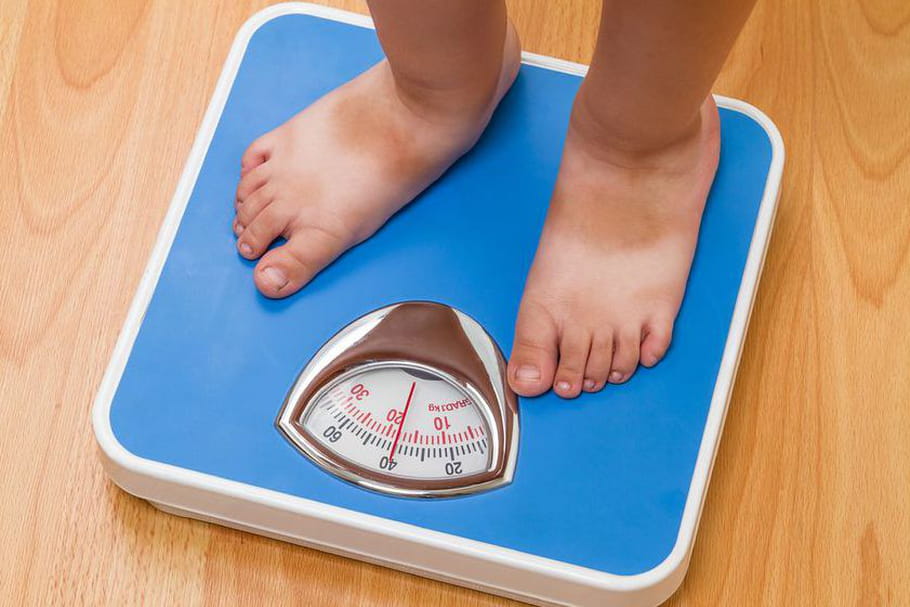 Pourquoi il faut éviter de commenter le poids de son enfant