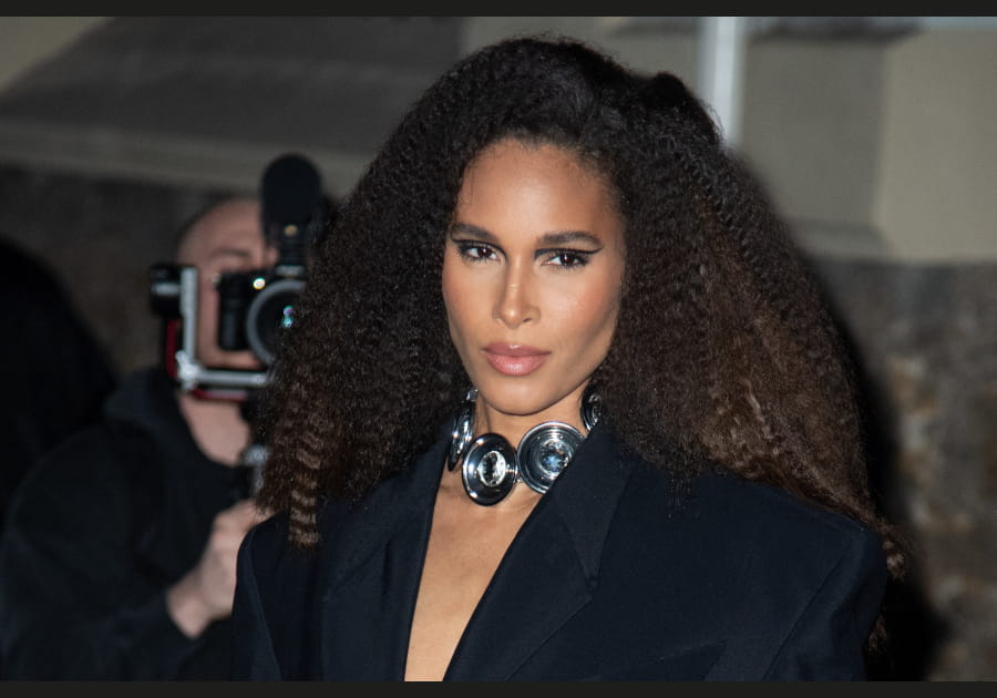 Cindy Bruna, cr&eacute;ative avec son liner graphique