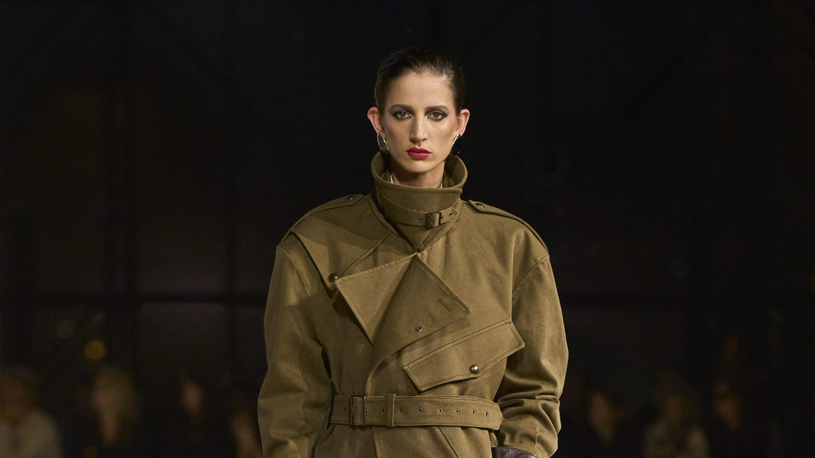Look 11