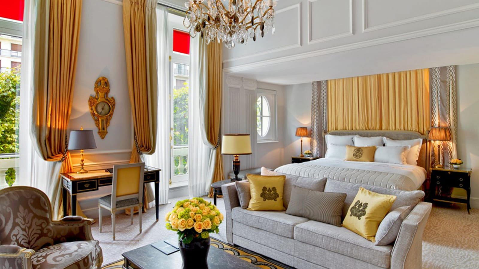 Suite de l'Hôtel Plaza Athénée Paris