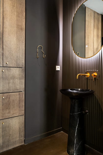 Apr&egrave;s&nbsp;: une salle d'eau masculine attenante &agrave; la chambre