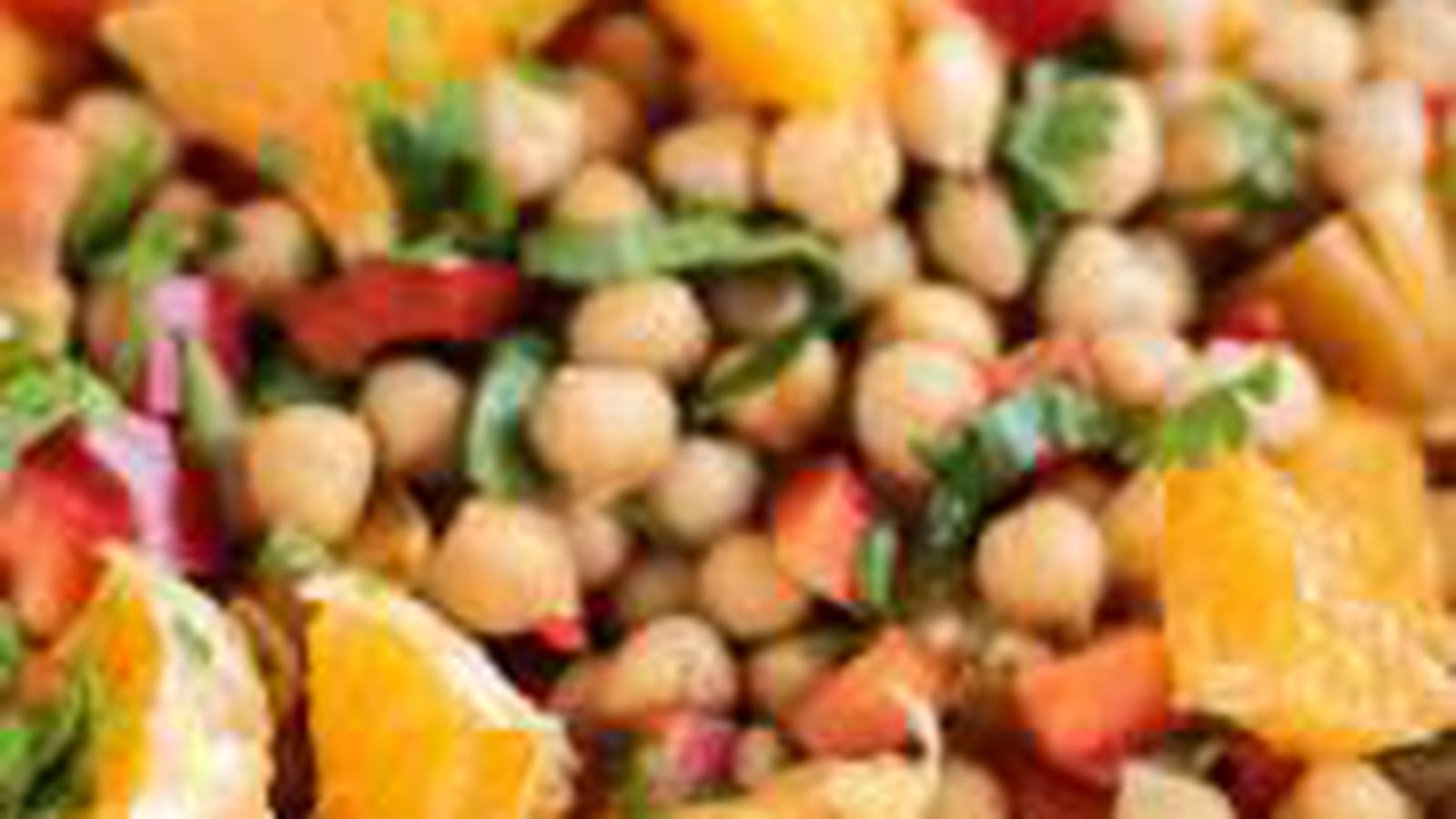 Salade de pois chiches aux poivrons, orange et coriandre