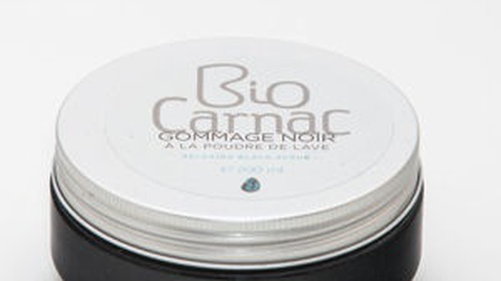 Gommage noir à a la poudre de lave de Bio Carnac