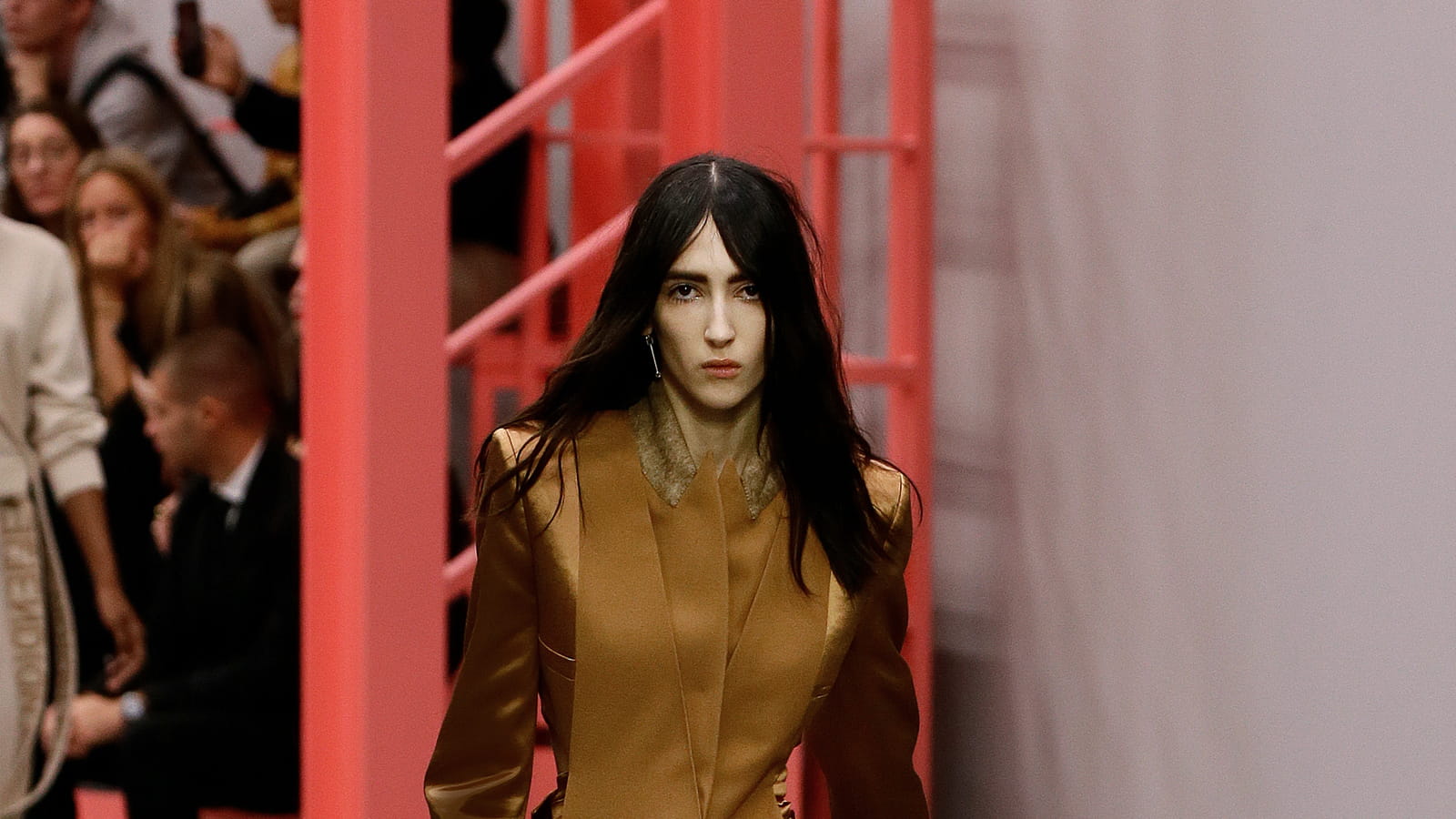 Look 15 