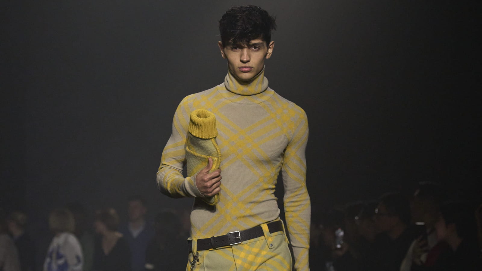 Look 17
