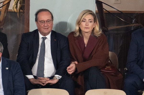 Julie-Gayet-Roland-Garros-balayage-blond-été