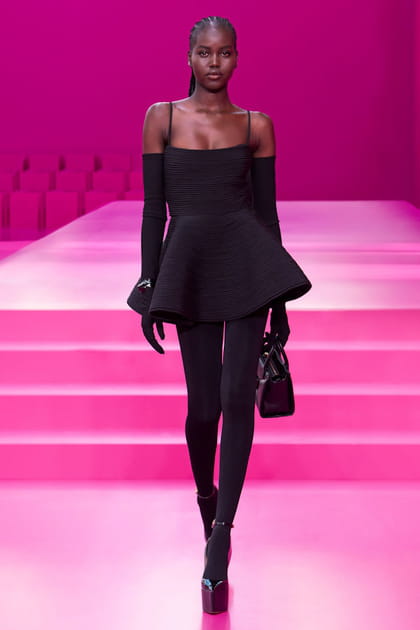 Look 55&nbsp;du d&eacute;fil&eacute; Valentino