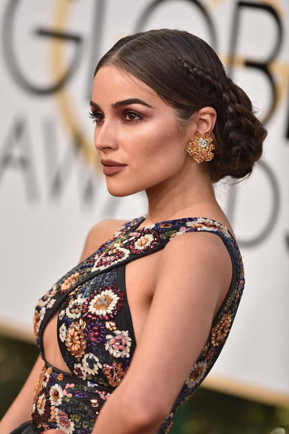 Le chignon tress&eacute; romantique d'Olivia Culpo