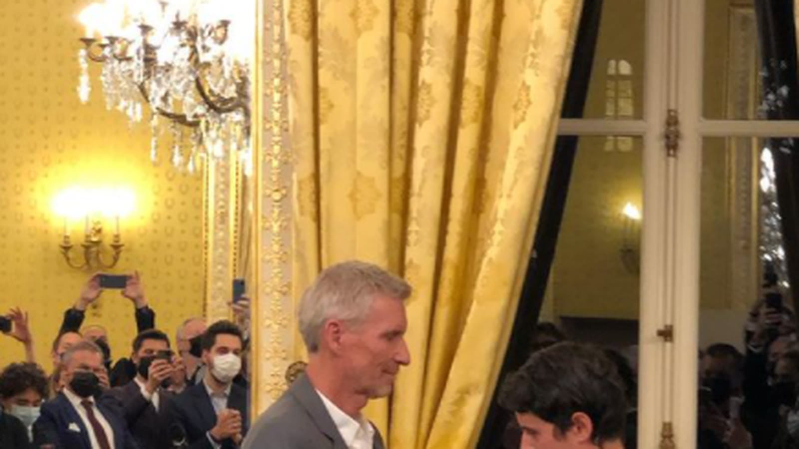 Denis Brogniart et Gabriel Attal