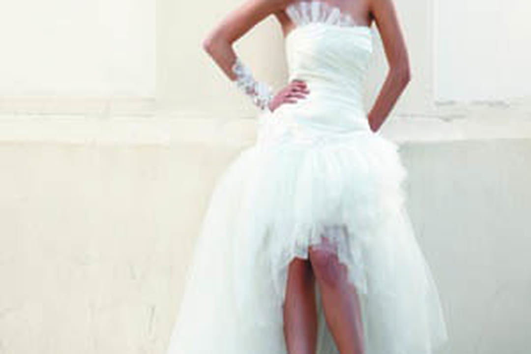 Robe Blanche Courte Devant Et Longue Derriere www.journaldesfemmes.fr