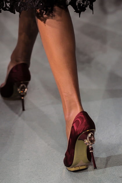L'escarpin bijou du d&eacute;fil&eacute; Oscar De La Renta