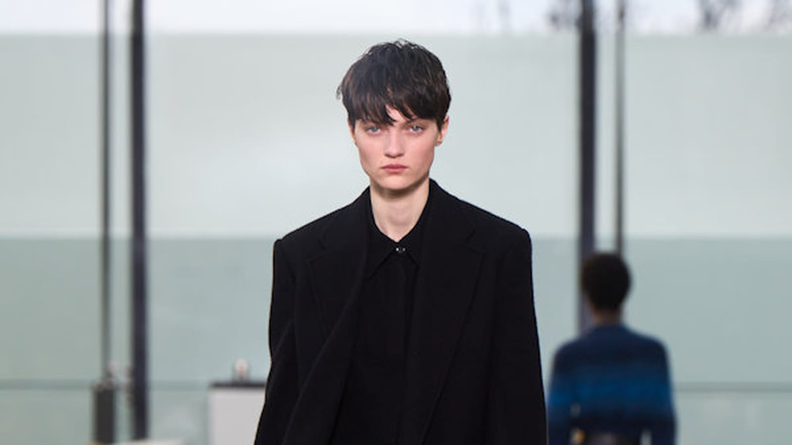 Look 13