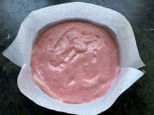 Le Courchevel : l'entremet aux framboises drapé de crêpes : Etape 1