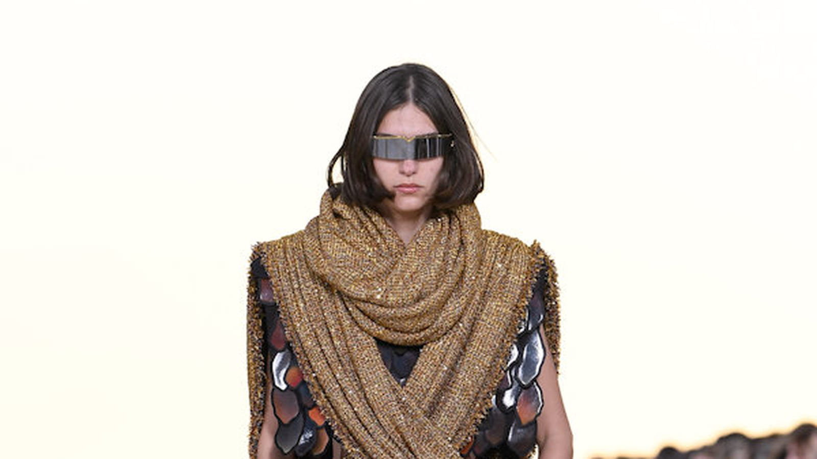 Look 12