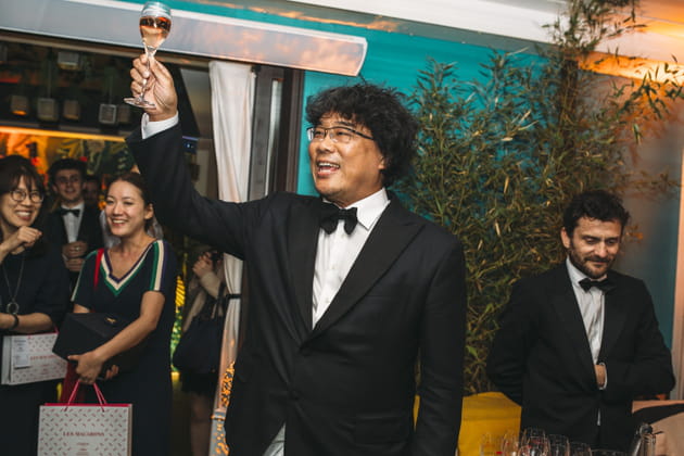 Bong Joon-ho l&egrave;ve son verre&nbsp;!
