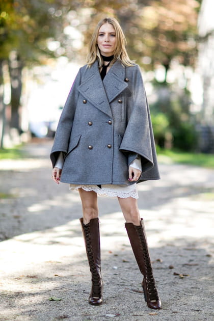 Street style &agrave; Paris : le caban XXL