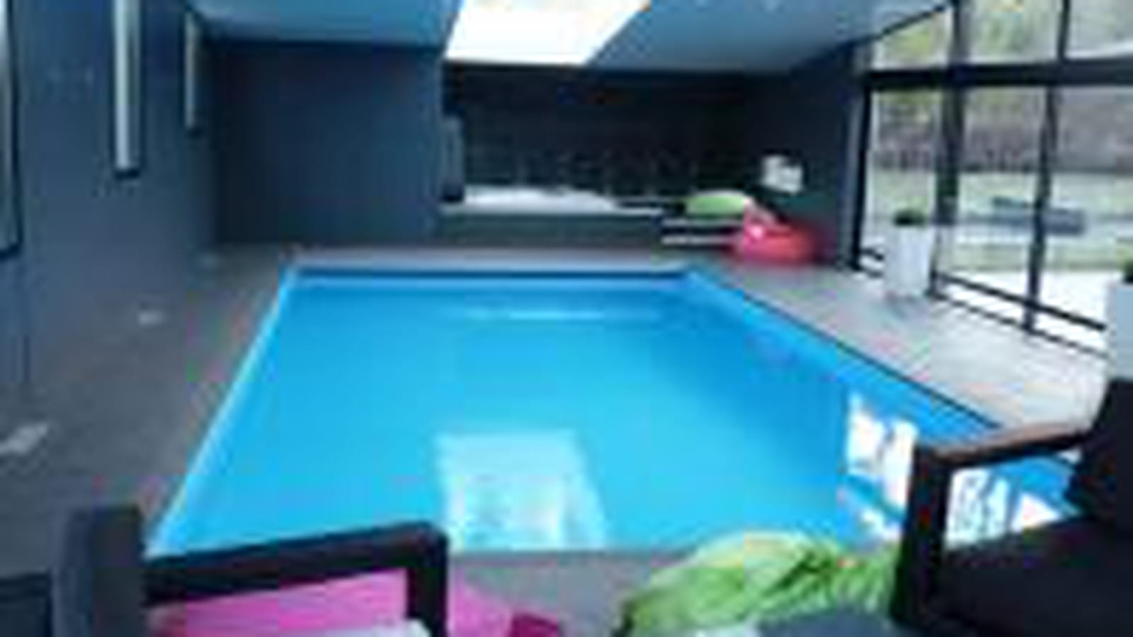 Piscine intérieure : Or