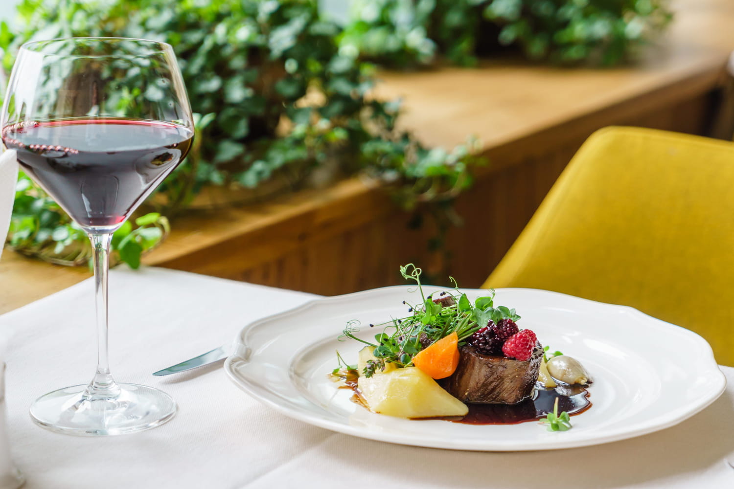 Ce restaurant est le mieux noté de France : on y sert un menu bistronomique à prix très raisonnable