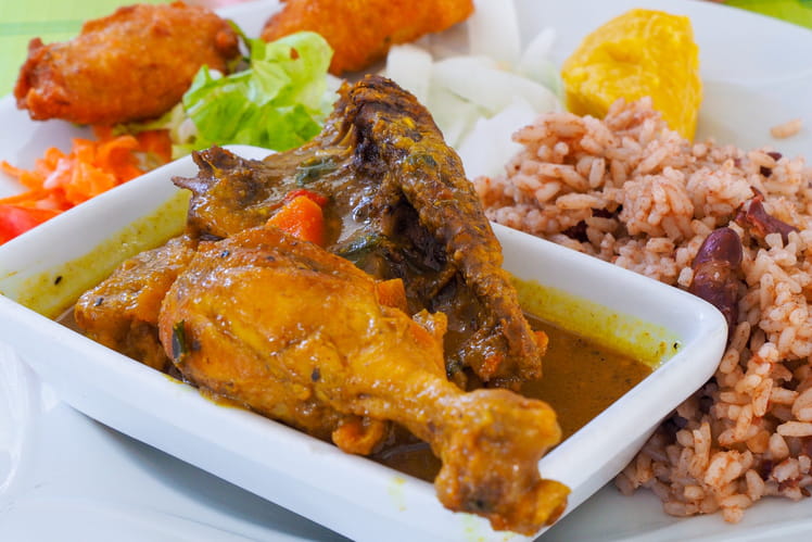 Colombo de poulet traditionnel-image