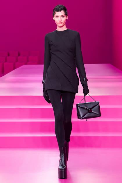 Look 45&nbsp;du d&eacute;fil&eacute; Valentino