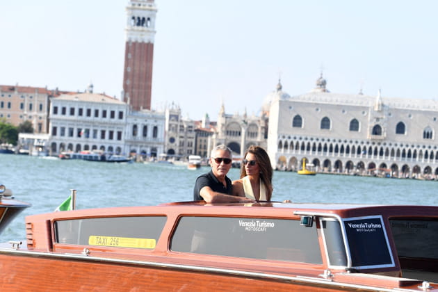 George et Amal Clooney, amoureux complices &agrave; Venise&nbsp;: PHOTOS du power couple &agrave; la Mostra