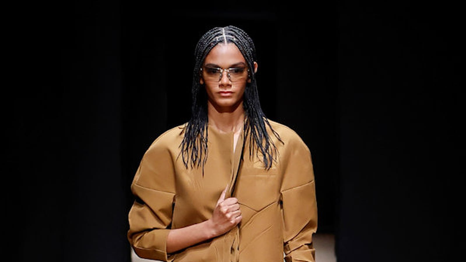 Look 15
