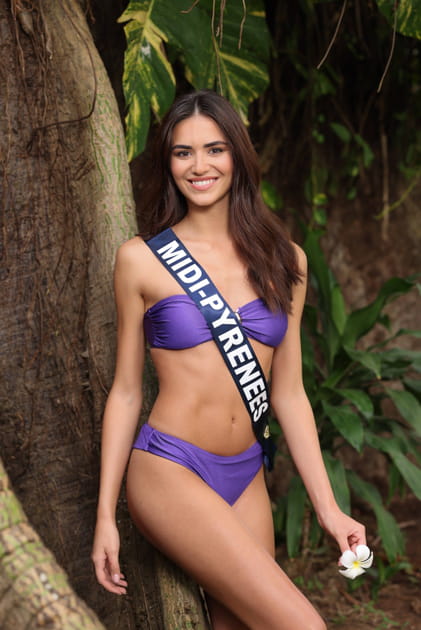 Miss France 2025&nbsp;: Olivia Sirena, Miss Midi-Pyr&eacute;n&eacute;es 2024&nbsp;pose en maillot de bain