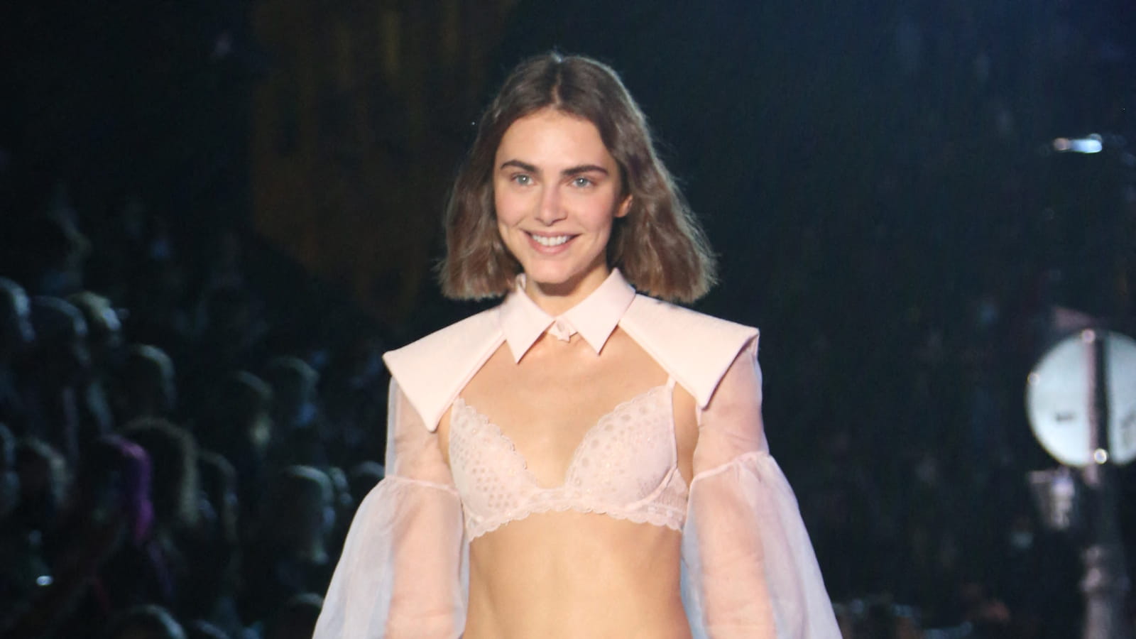 Look 28
