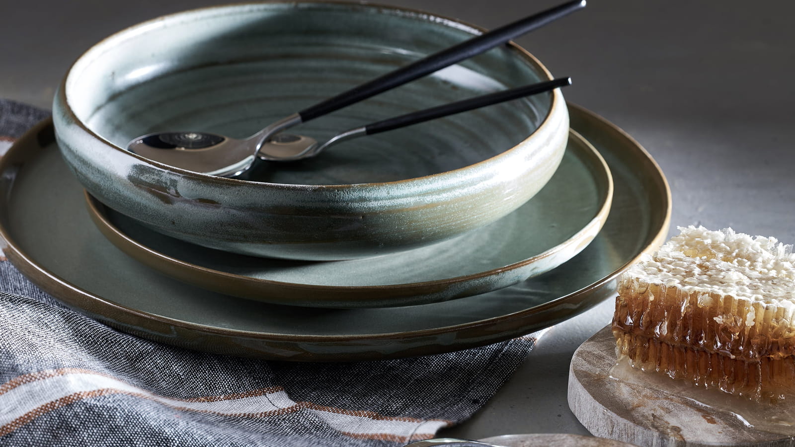 Assiettes Akira AM.PM.