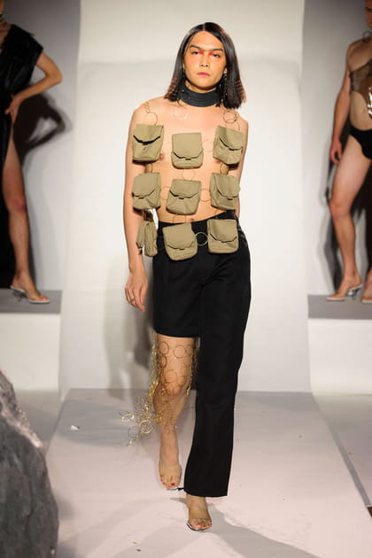 Le top poche du d&eacute;fil&eacute; Barragan