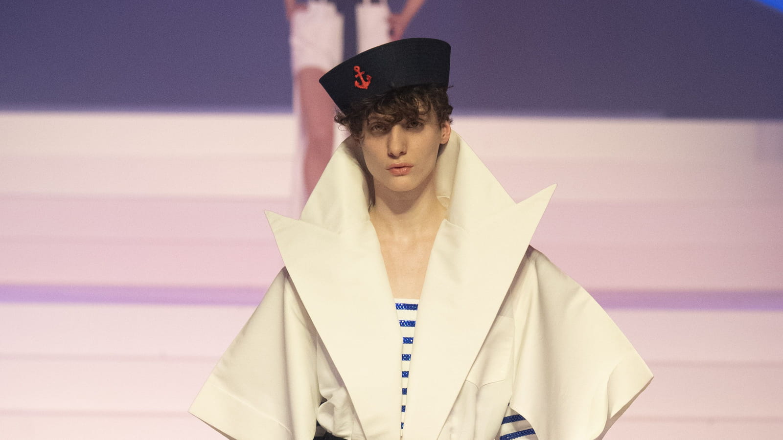 Look 37