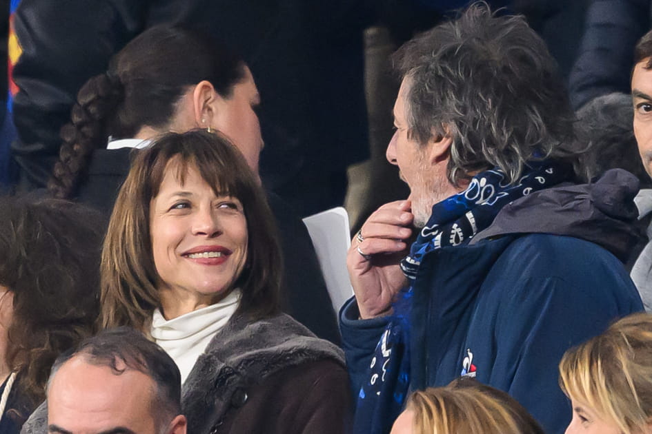 Carr&eacute; arrondi de Sophie marceau