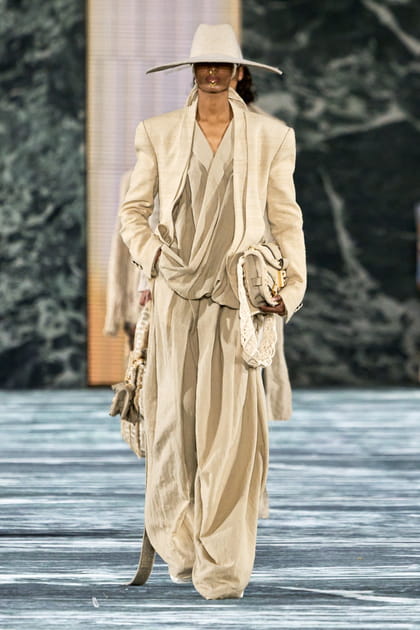 Look 32&nbsp;du d&eacute;fil&eacute; Balmain