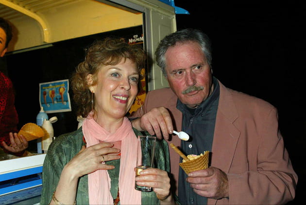 Avec Evelyne Buyle (Maryvonne dans Louis La Brocante), en 2004