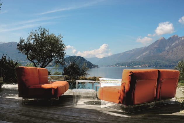 Canapé Pop par Piero Lissoni et table basse T-Table par Patricia Urquiola pour Kartell