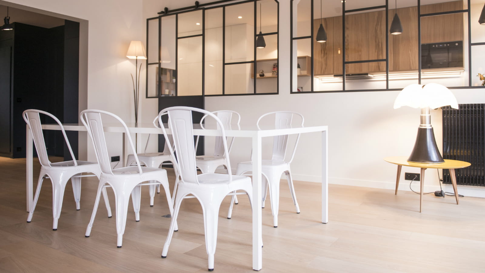 Salle à manger après