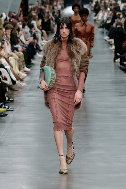 Look 25 du défilé Fendi