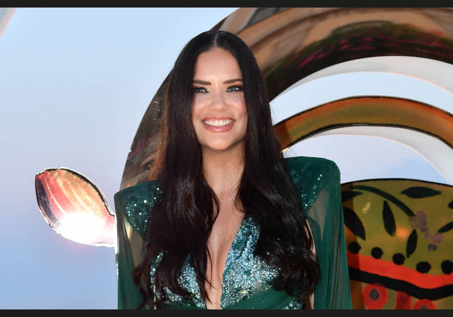 Flop&nbsp;: les cheveux plats d'Adriana Lima