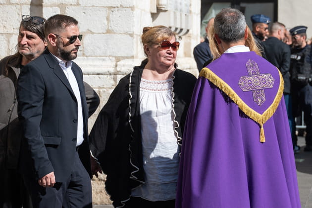 Obs&egrave;ques de Loana&nbsp;: les mots de sa m&egrave;re Violette pendant la c&eacute;r&eacute;monie